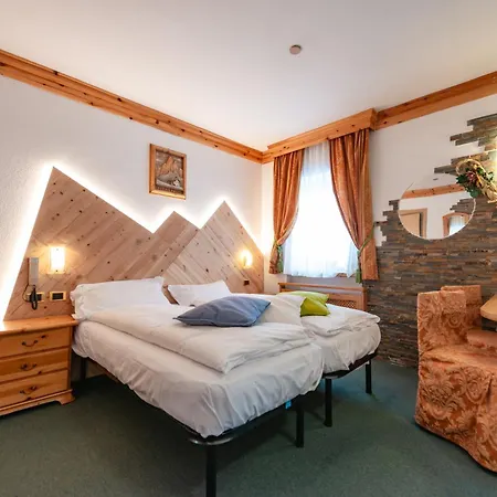 Ciamol Hotel 3*